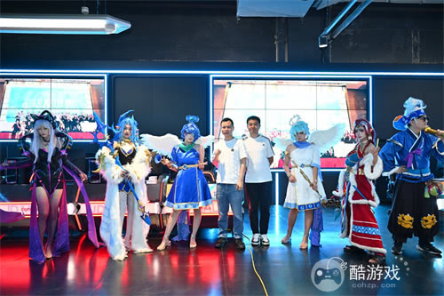 《魔灵召唤》首次登陆沈阳，人气选手集结，现场气氛火热！