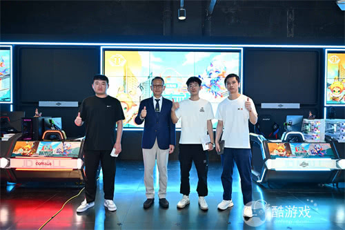 《魔灵召唤》首次登陆沈阳，人气选手集结，现场气氛火热！